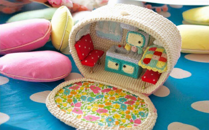 crochet dollhouse pattern