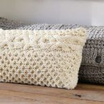 Cozy Crochet Pillows (Free Pattern)