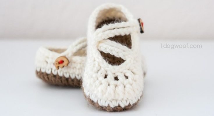Crochet Mary Jane Slippers (Free Patterns)