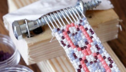 How to bead weave a bracelet